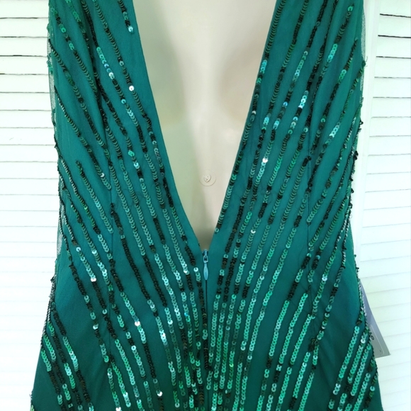 LUSH BY JASZ COUTURE Green Gown Evening Pageant Dress sz 12 - Picture 7 of 13